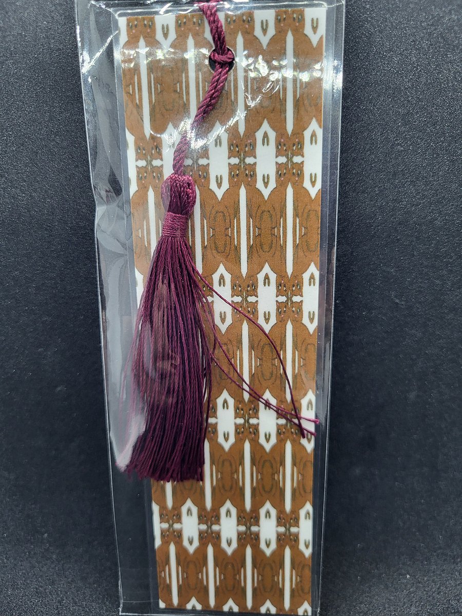 Cute Cartoon Brown Patched Kitty Pattern Laminated Bookmark with a Tassel product image (2)