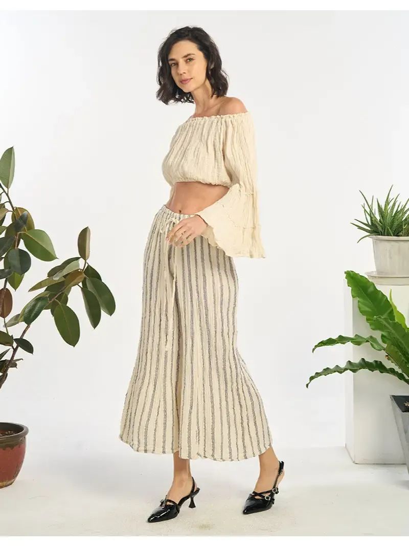 Off Shoulder Butterfly Sleeve Crop Top product image (2)