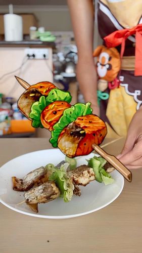 New year new vid!! This time I started off with one of the classic starting level foods in #genshinimpact - #monstadt grilled...