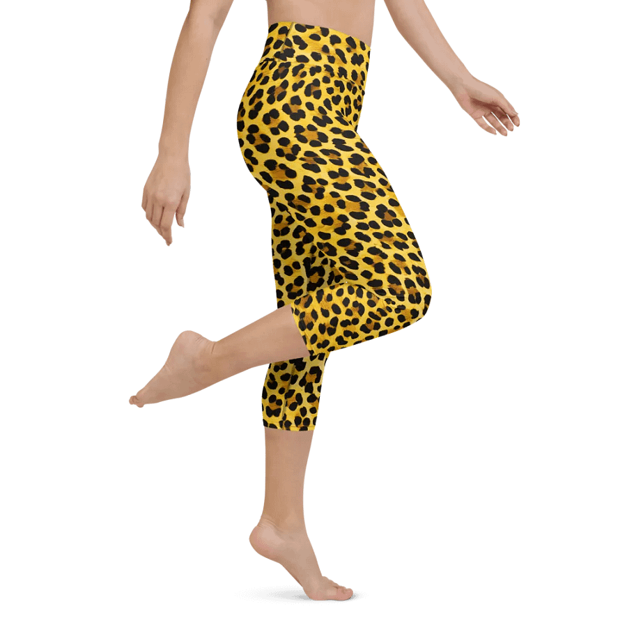 Leopard Reverie Capri Leggings product image (4)