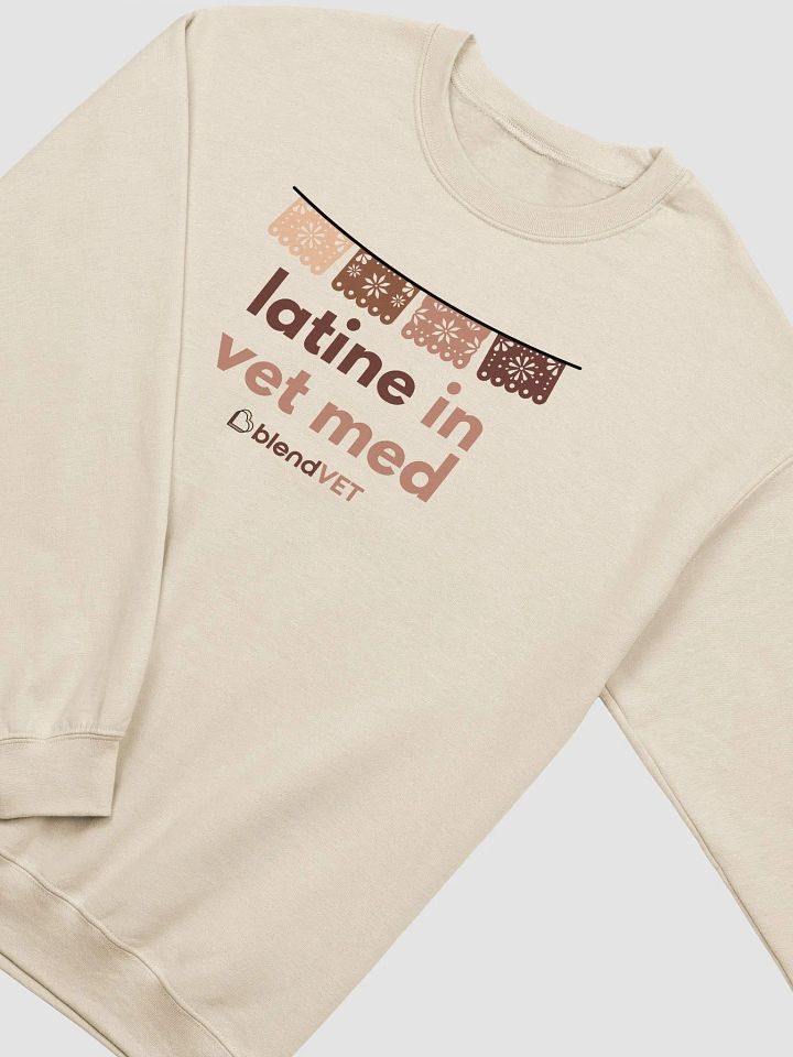 Latine in Vet Med Crewneck Sweatshirt product image (2)