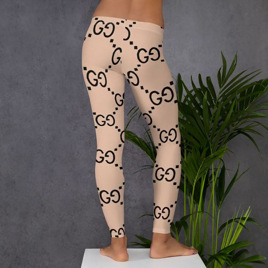 Elegant Monogram Leggings: Designer-Inspired Luxury Pattern Women's Activewear product image (6)