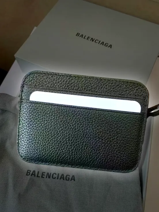 INSANE Balenciaga Wallet Vendor product image (2)