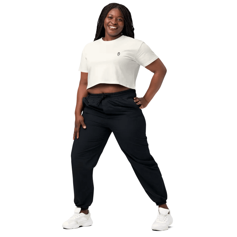 EXCLAIMING MENTALLY (L.C., kelly) embroidered cotton crop top product image (33)
