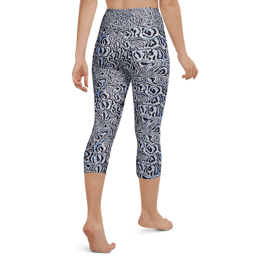 Blue Black Snake Pattern Capri Leggings product image (3)