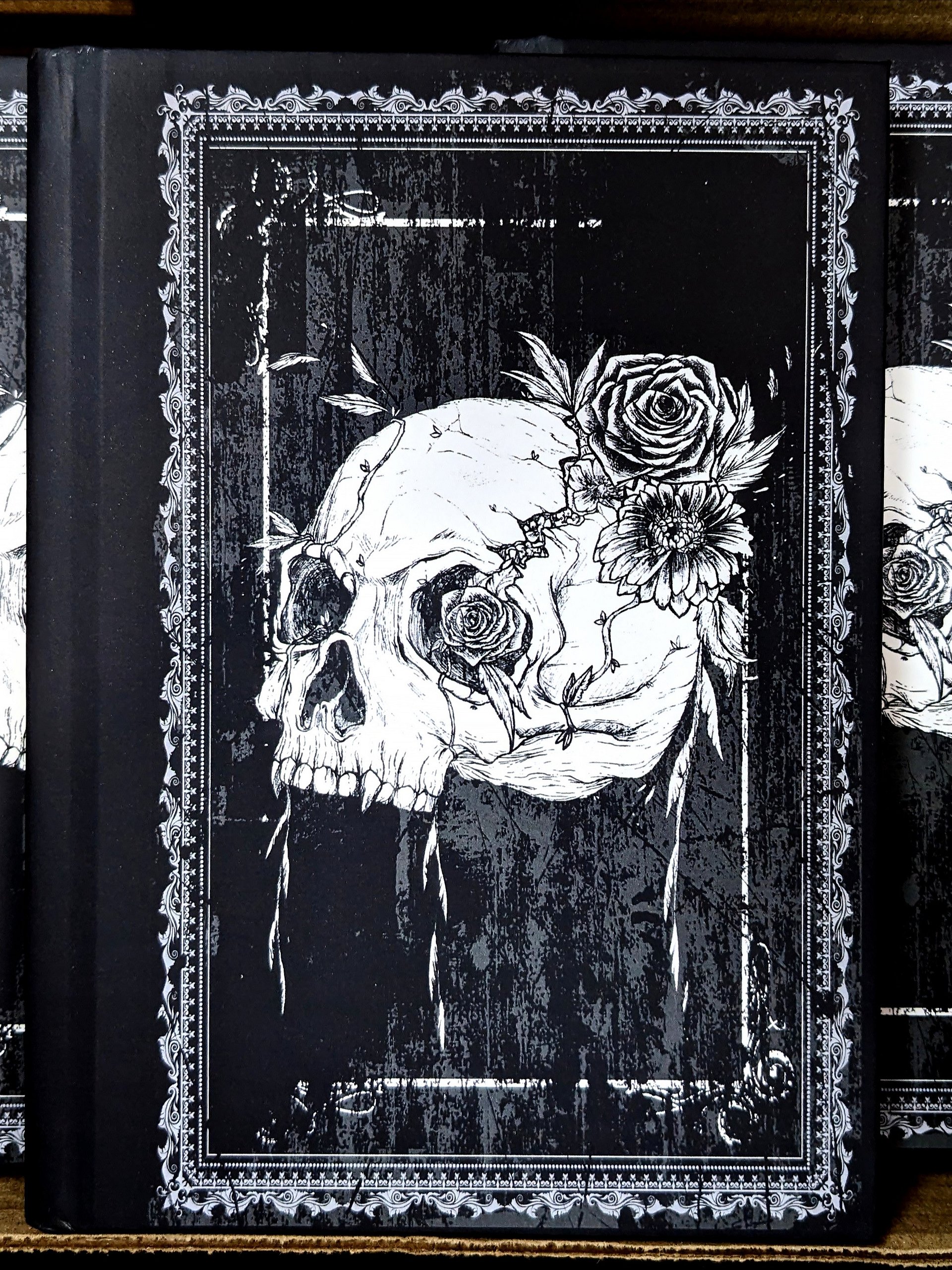 OVERGROWTH HARDCOVER JOURNAL product image (1)