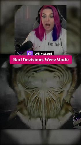 Bad decisions were made 🫠 
Game: Fossilfuel 2 
.
.
#fossilfuel2 #fyp #horrorgaming #jumpscare #tiktokgaming #horrortok #willo...