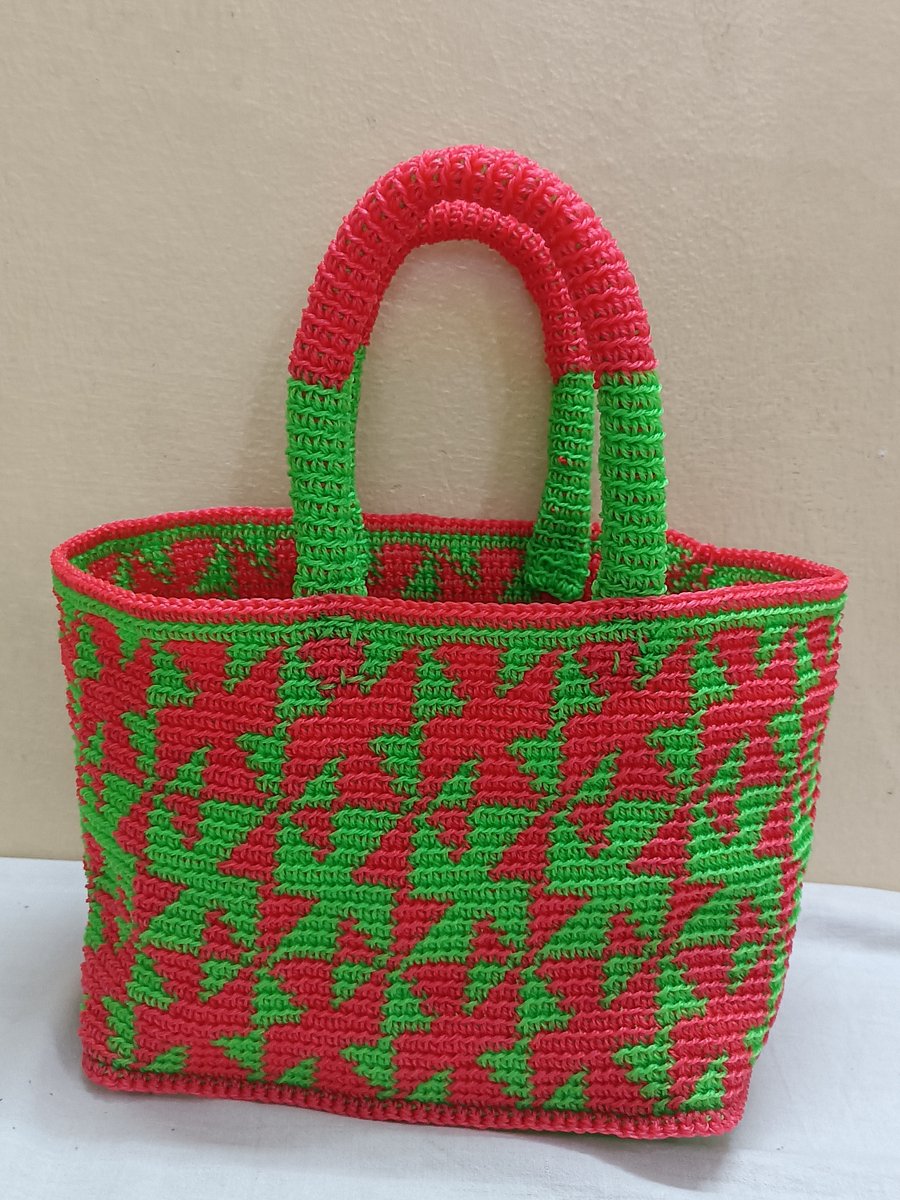 Crosia wire basket product image (1)