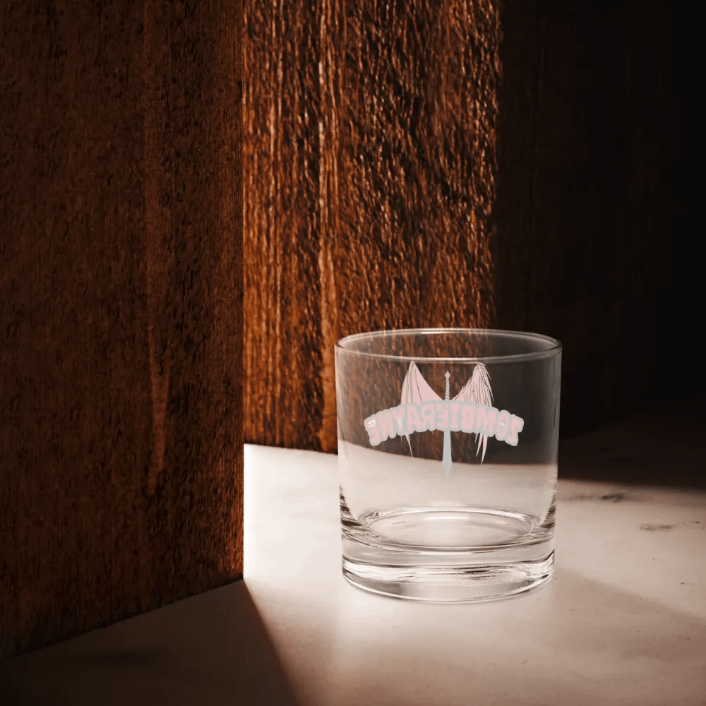 Logo glass product image (12)