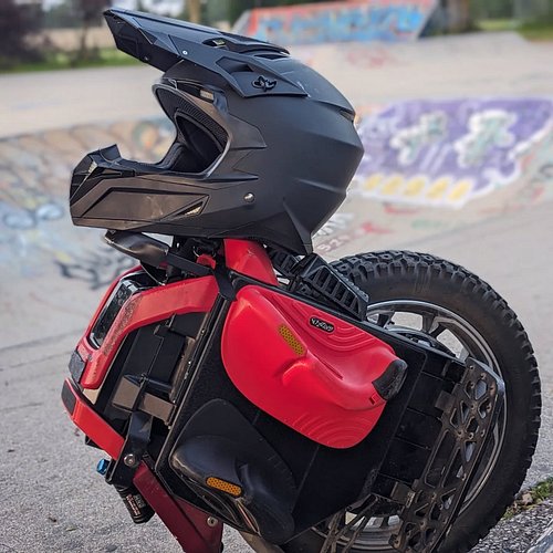 What a beaut. If you didn't see in my recent vlog, I love riding this thing around.#euc