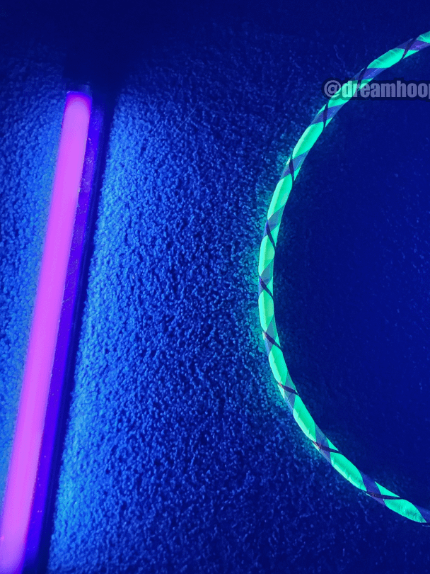 Emerald Bubble - 25'' 5/8 Polypro Dance Hoop product image (4)