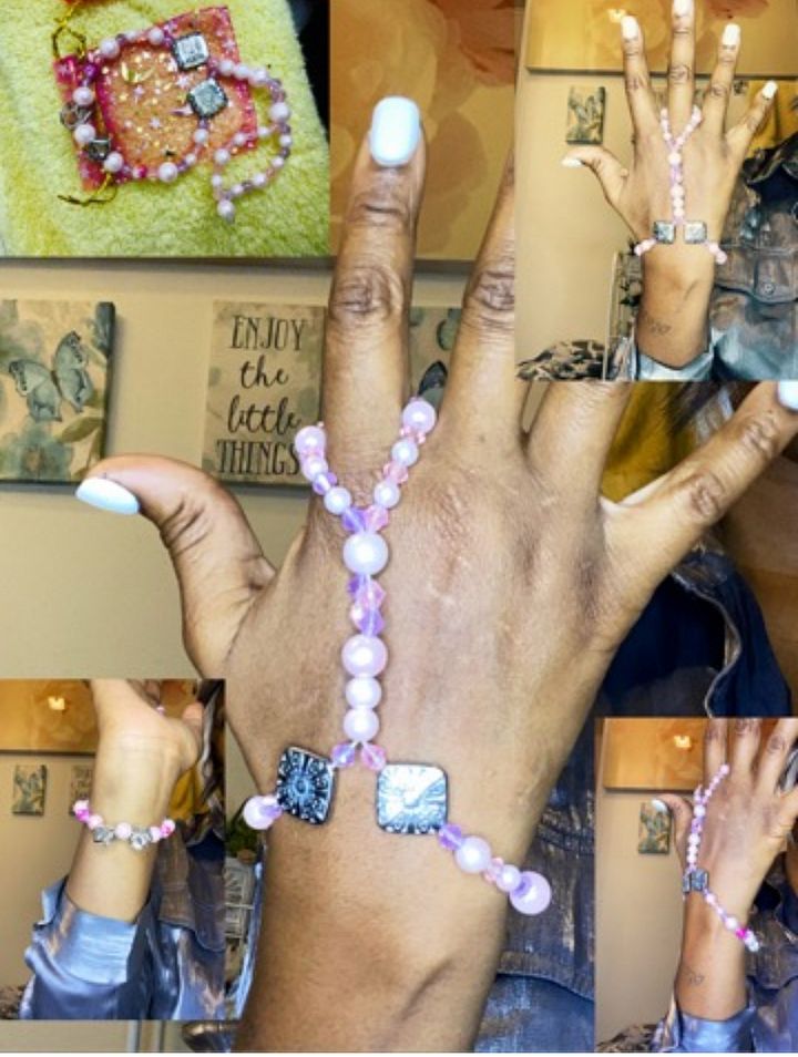 LOVE ATTRACTION BRACELET product image (1)