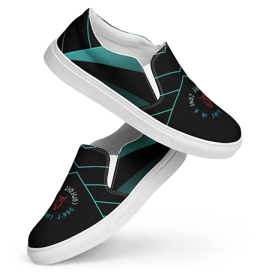 'Don't Live in a Comfort Zone' Men's Slip-On Canvas Shoes product image (11)