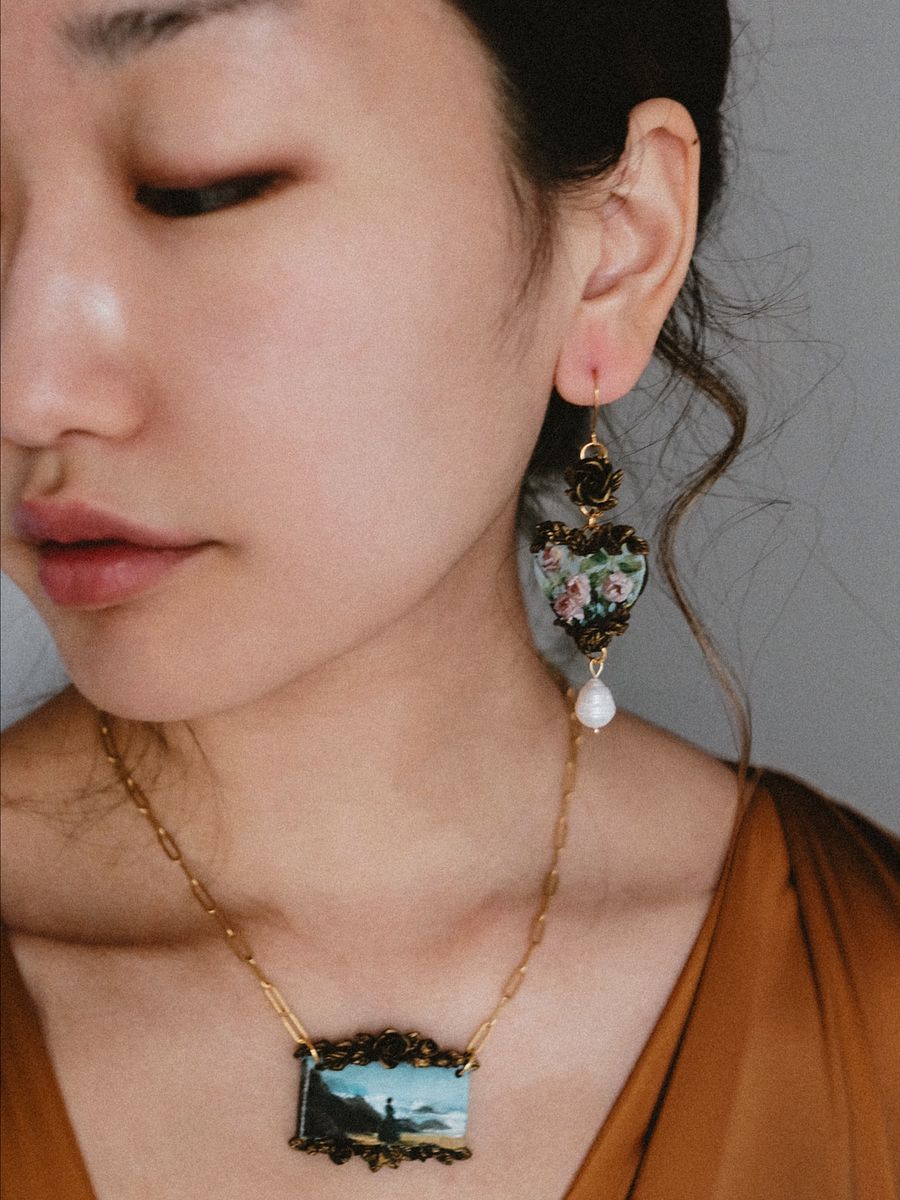 Portrait of a Lady on Fire Necklace product image (2)