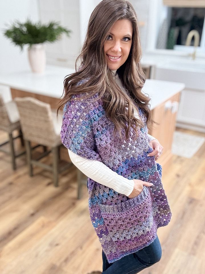 Chunky Granny Pocket Shawl Crochet Pattern product image (1)