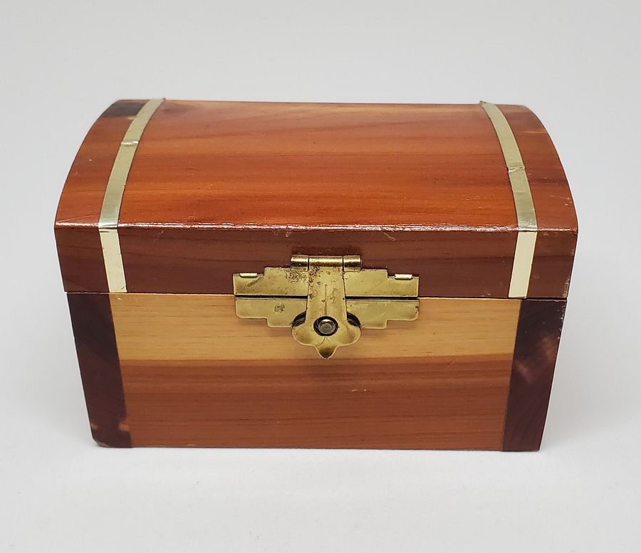 Vintage Wooden Trunk & Angel Cards product image (5)