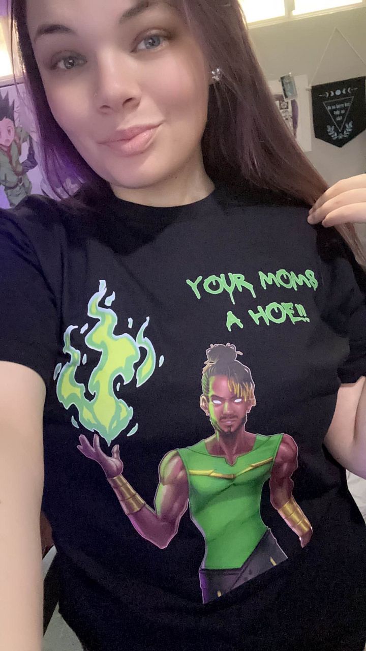 Ur Mom Tee product image (1)