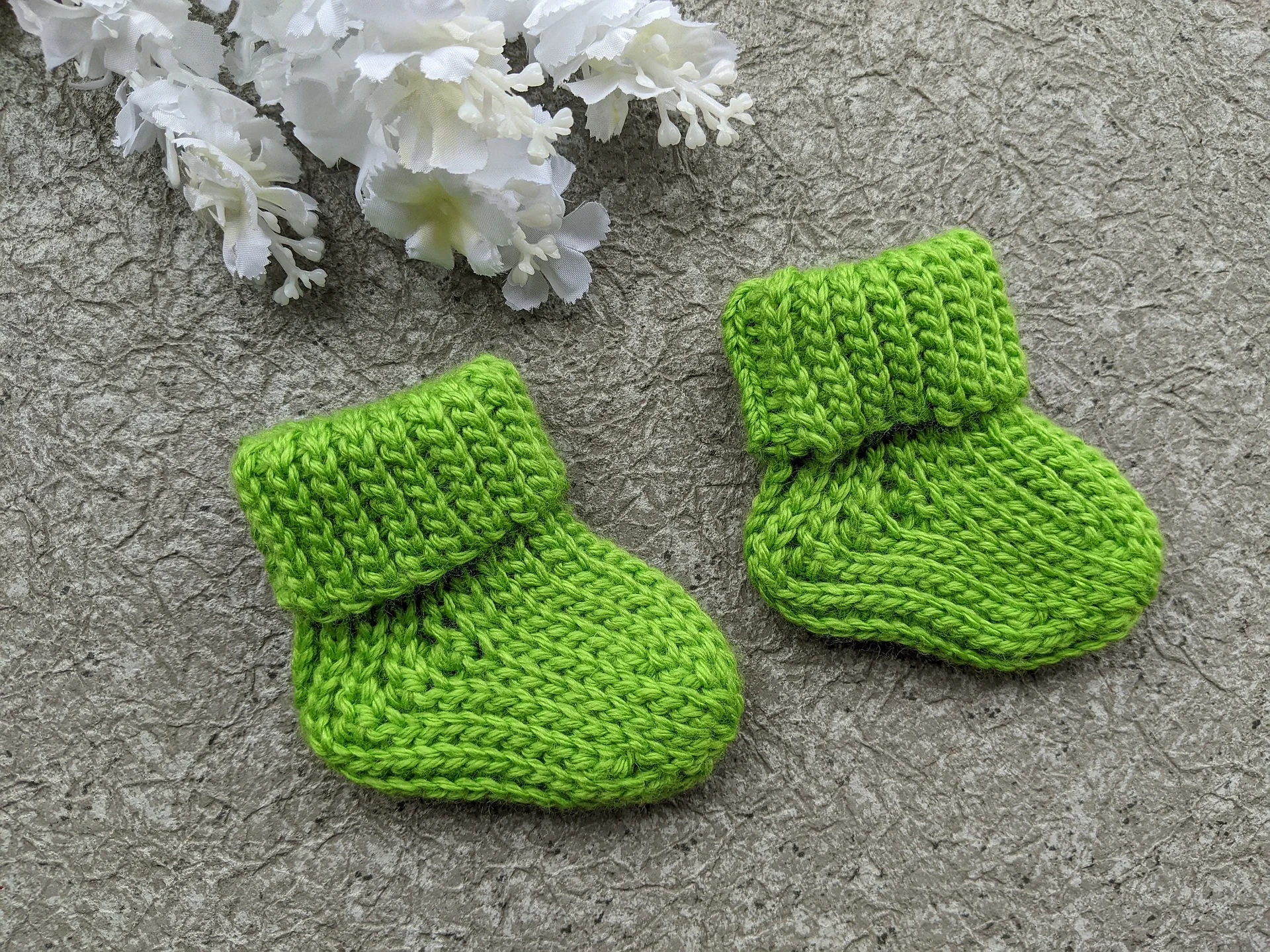 Newborn Baby Crochet Booties (Socks) Pattern product image (4)