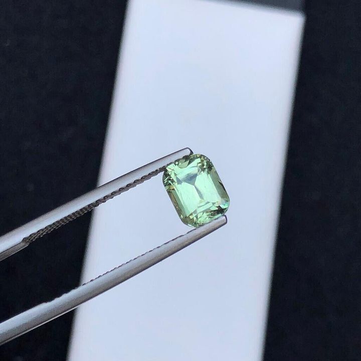 TOURMALINE FOR RING CUSHION CUT YELLOW/GREEN STONE FOR WIRE WRAPPING, 1.20 CRT product image (2)