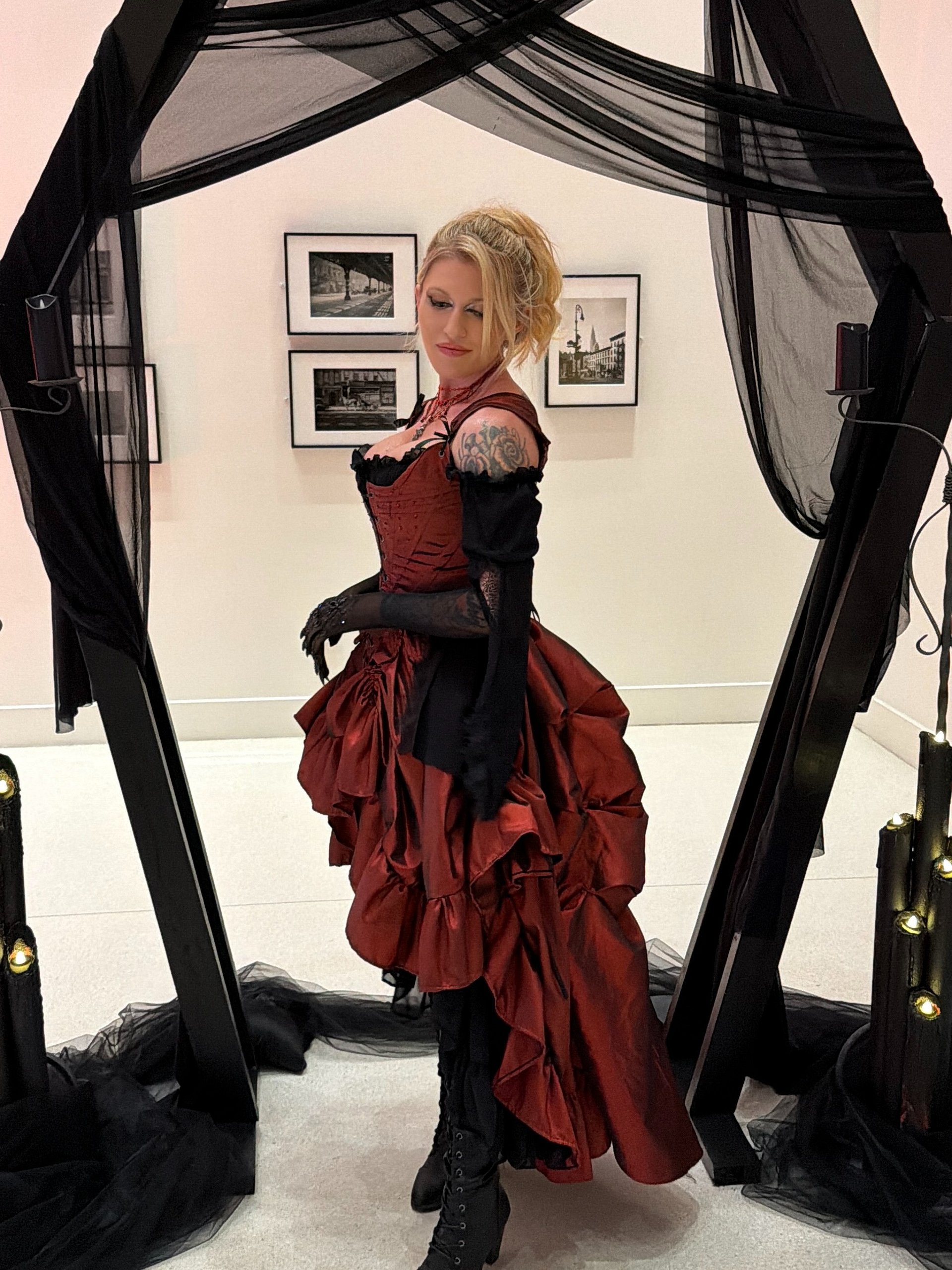 18th-Century Inspired Double-Laced Taffeta Stays product image (5)