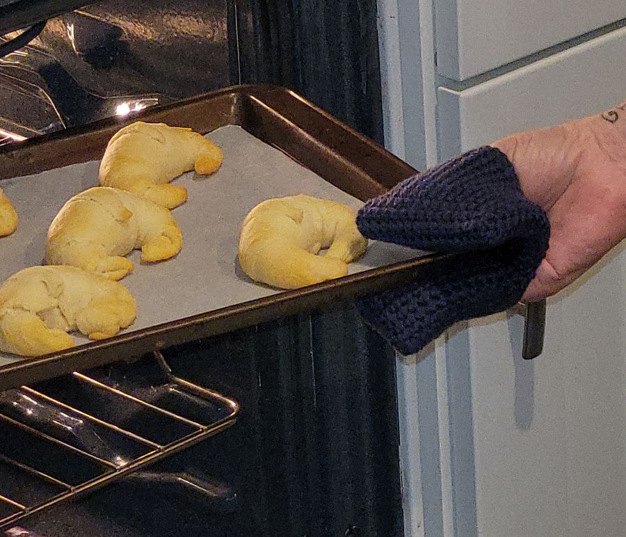 Fingertip Oven Mitt Crochet Pattern product image (3)
