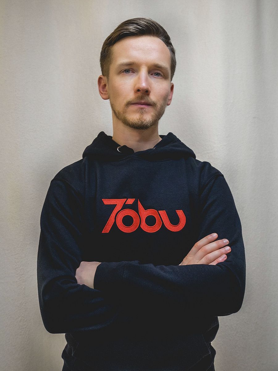 Tobu Hoodie Embroidered Logo Red product image (1)