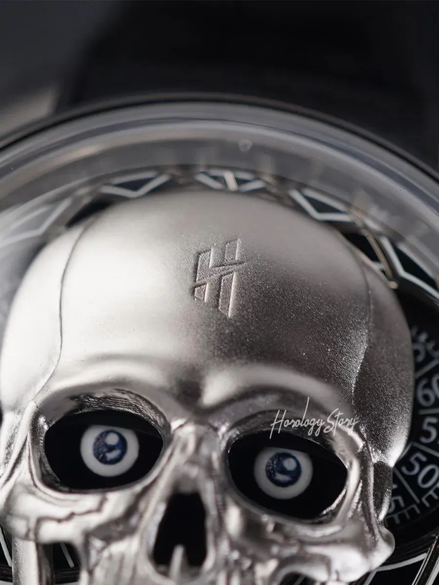 Lucky Harvey Silver Skull Dropping Jaws Limited 111 Pcs product image (6)