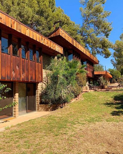 Personal residence of architect Oakley L. Norton 💛
Los Angeles, CA — 1982