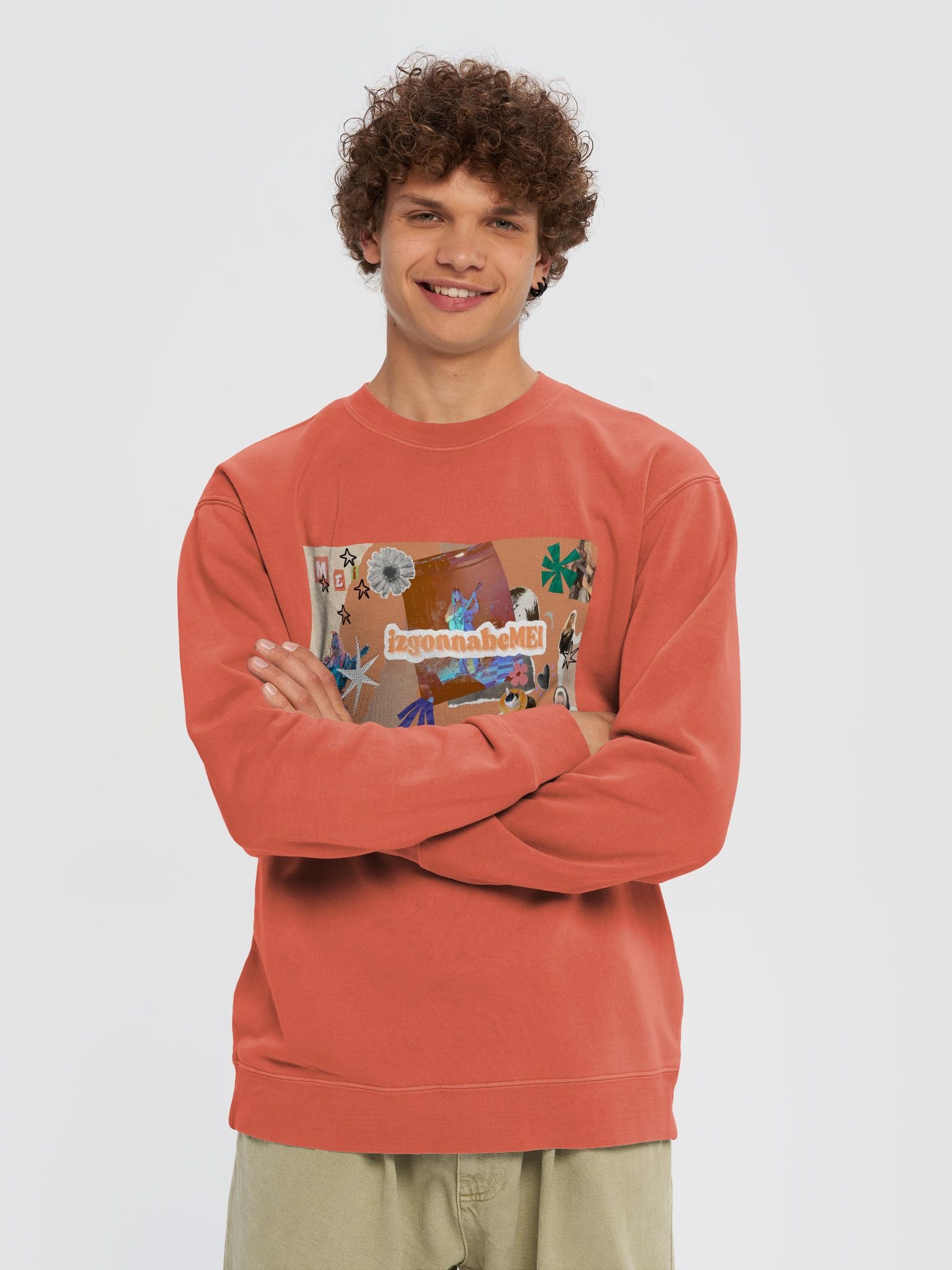izgonnabeMEI Collage Sweatshirt product image (21)