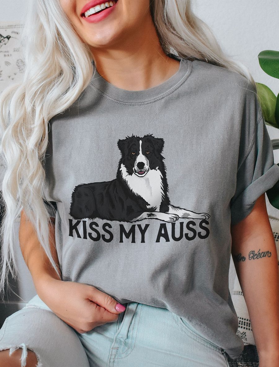 Kiss My Auss | T-Shirt for Australian Shepherd (Black and White) Dog Owners product image (10)