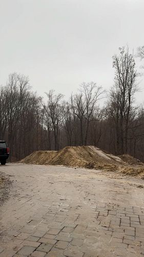 Motocross track at VN compound, real fantasy factory shit. Follow for updates!

@stark__future how about that sponsor 🫣
