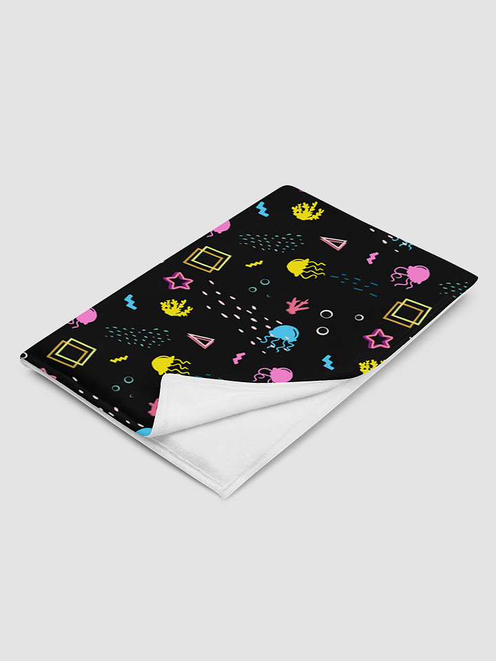 Shifty Seas dark pattern fleece throw blanket product image (2)