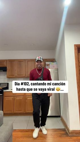 Dia #102, cantando mi cancion regresa 🤩😍.
.
.
#emmakings #regresa #bachata #fyp #foryoupage #bachata #dominican #shorts