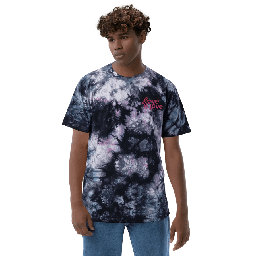 Love is Love Gradient T-Shirt product image (9)