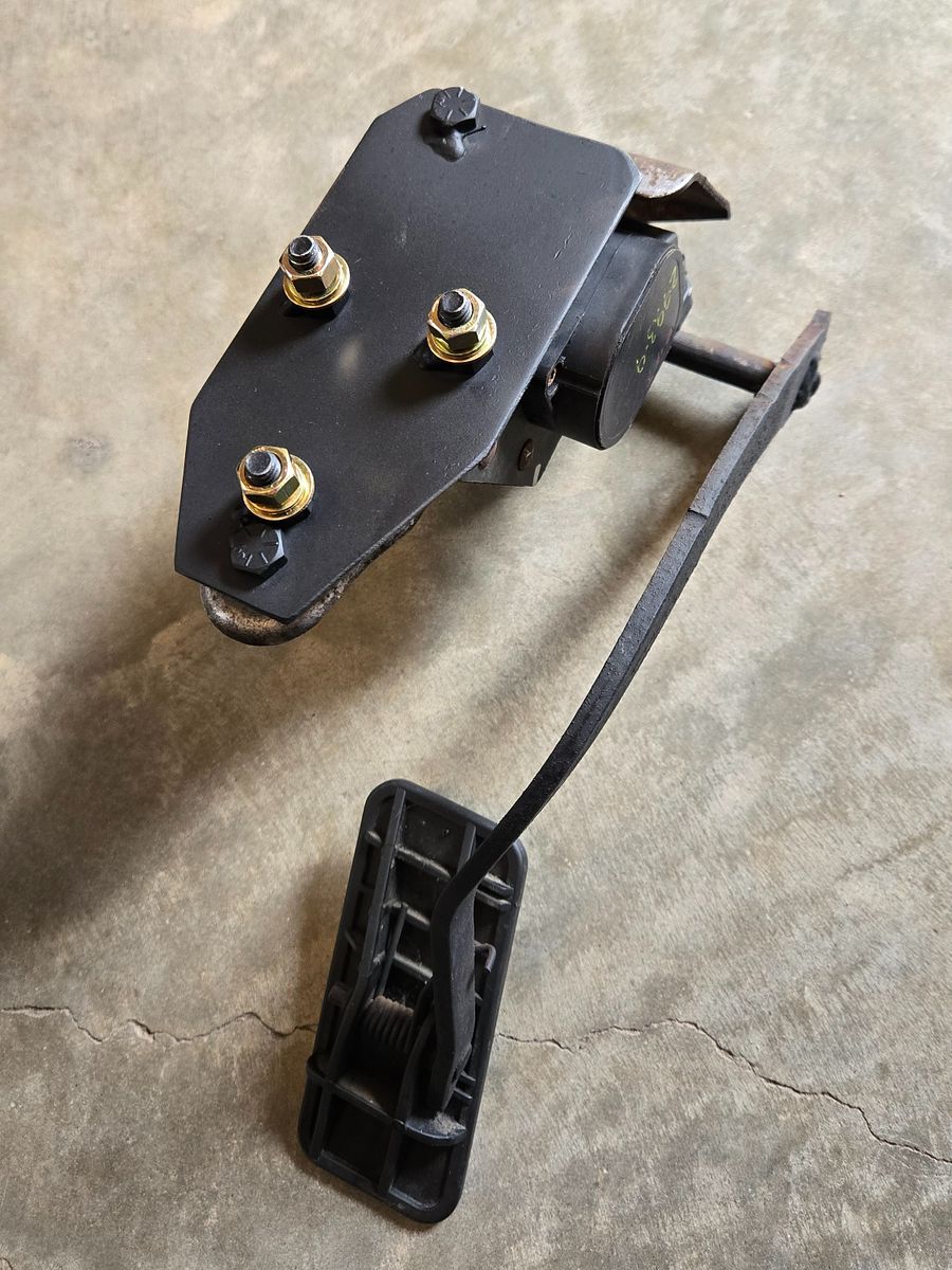 UTX LS Swap Accelerator Pedal Adapter Plates product image (3)