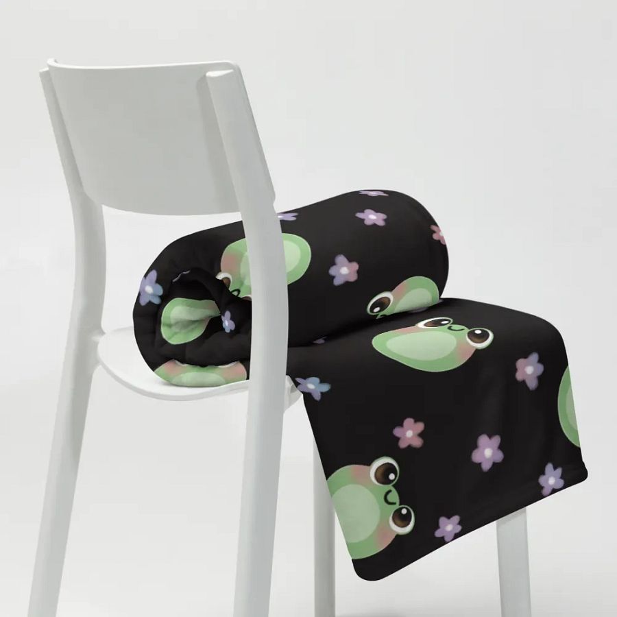 Froggy Throw Blanket product image (20)
