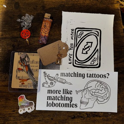 Finally sharing my haul from the @newjerseyaaf market because I forgot I took a picture! Two of these items are for my fiancé...