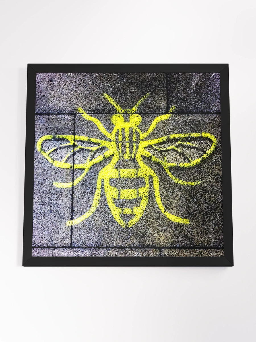 MancLand - Graffiti Bee product image (7)