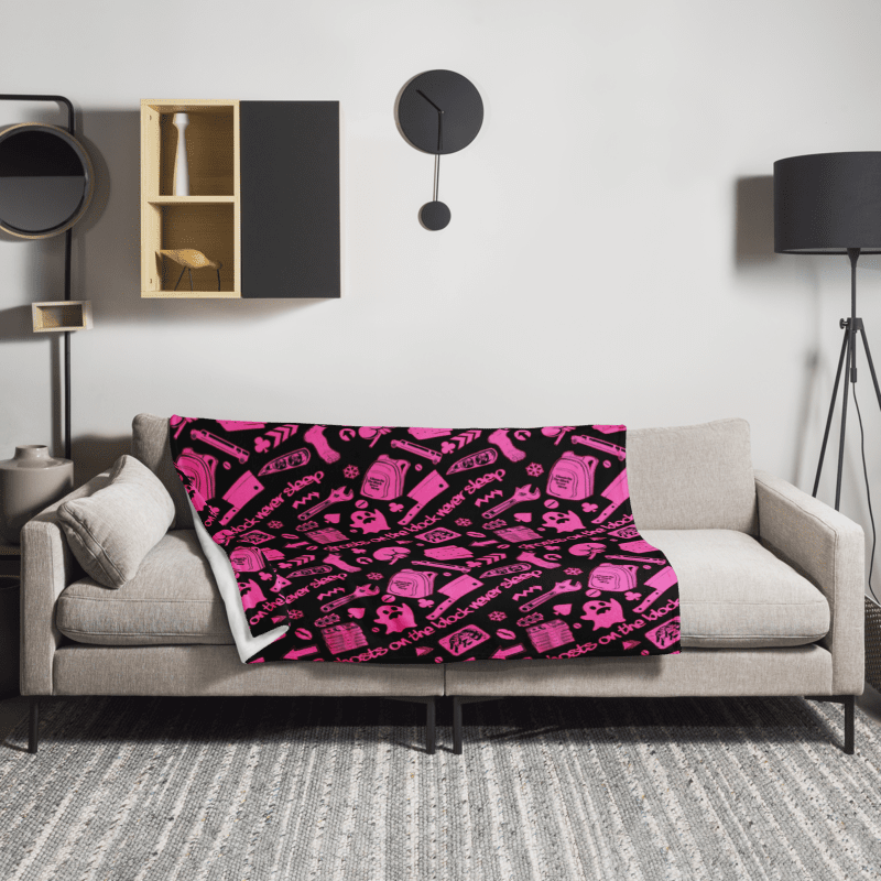 Ghosts On The Block Never Sleep Throw (Pink November) product image (1)