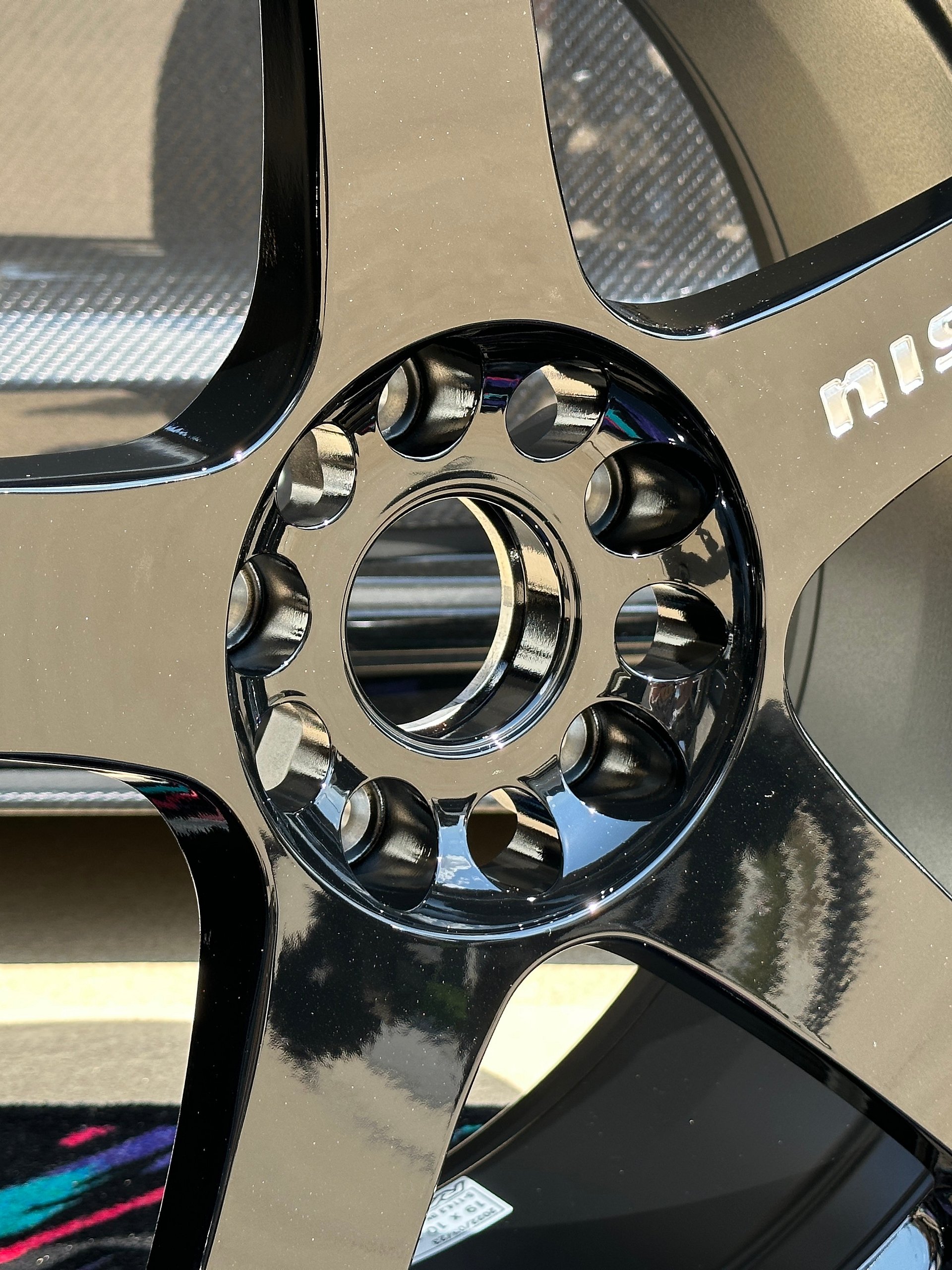 Rays Nismo LMGT4 Gloss Black - 19x10.5 +15 - New product image (4)