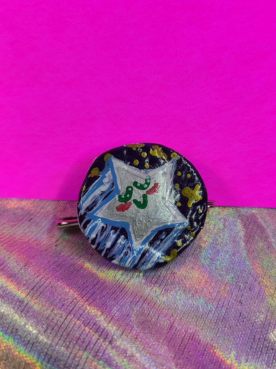 Shooting Star Bottle Cap Pin product image (1)