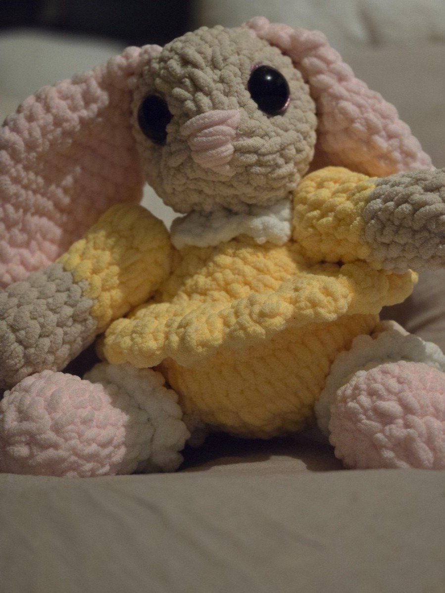 Handmade Crochet Bunny – Sunny Delight Edition product image (2)