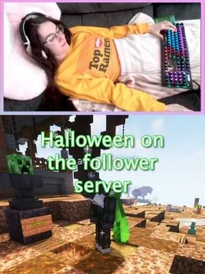 A typical halloween on the follower server! #twitch #minecraftsmp #minecraftserver #twitchclips #graveyard #minecraftbuild #halloween #chasecrafts #fyp #foryoupage❤️❤️