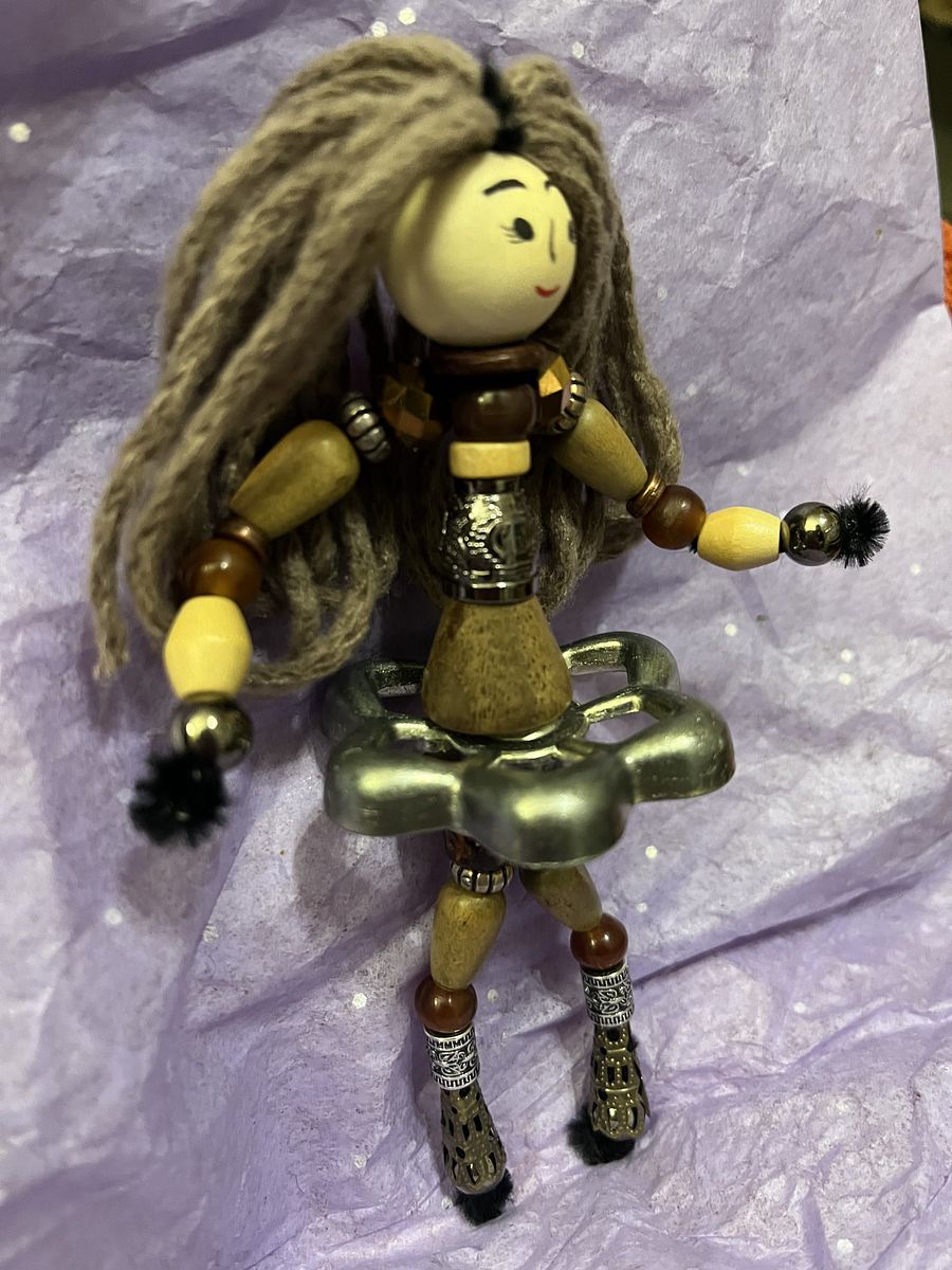 Whirly Girl ~ Brown Long Hair product image (2)