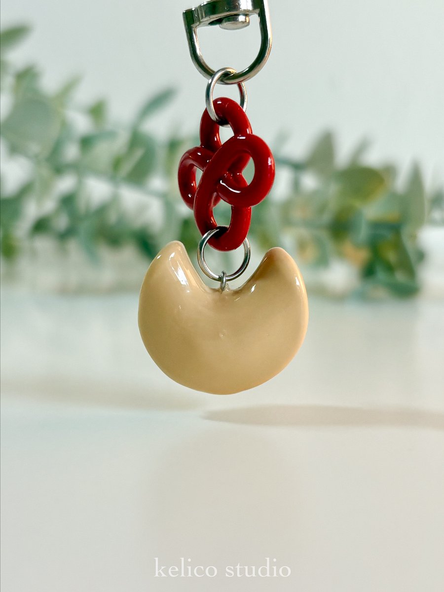 fortune cookie cat • clay keychain product image (3)
