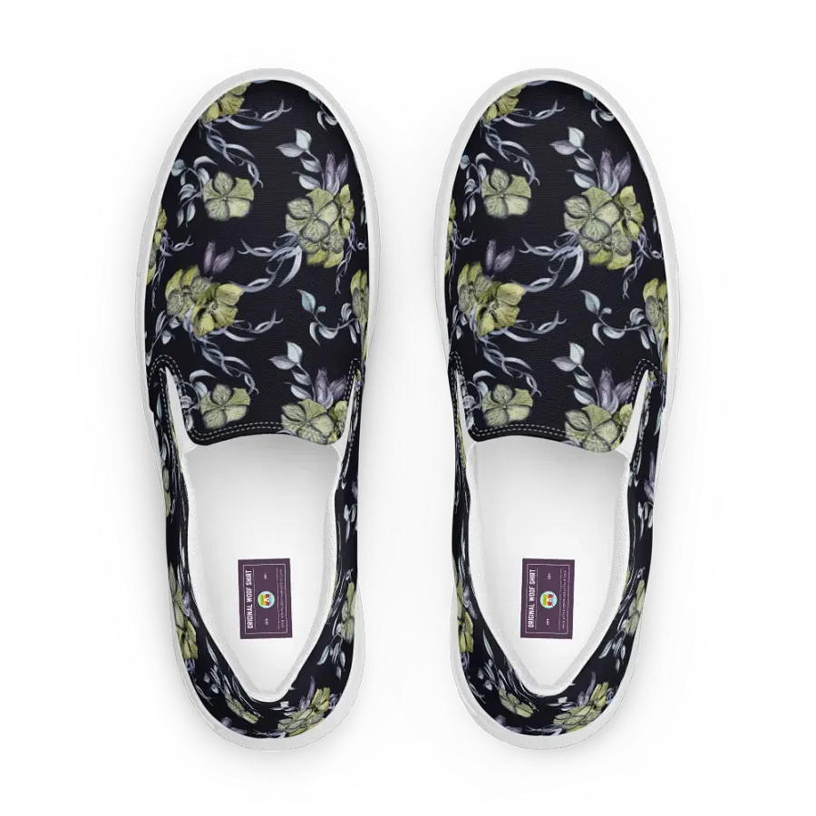 Gothic Flower | Men's Slip-On Canvas Shoes product image (1)