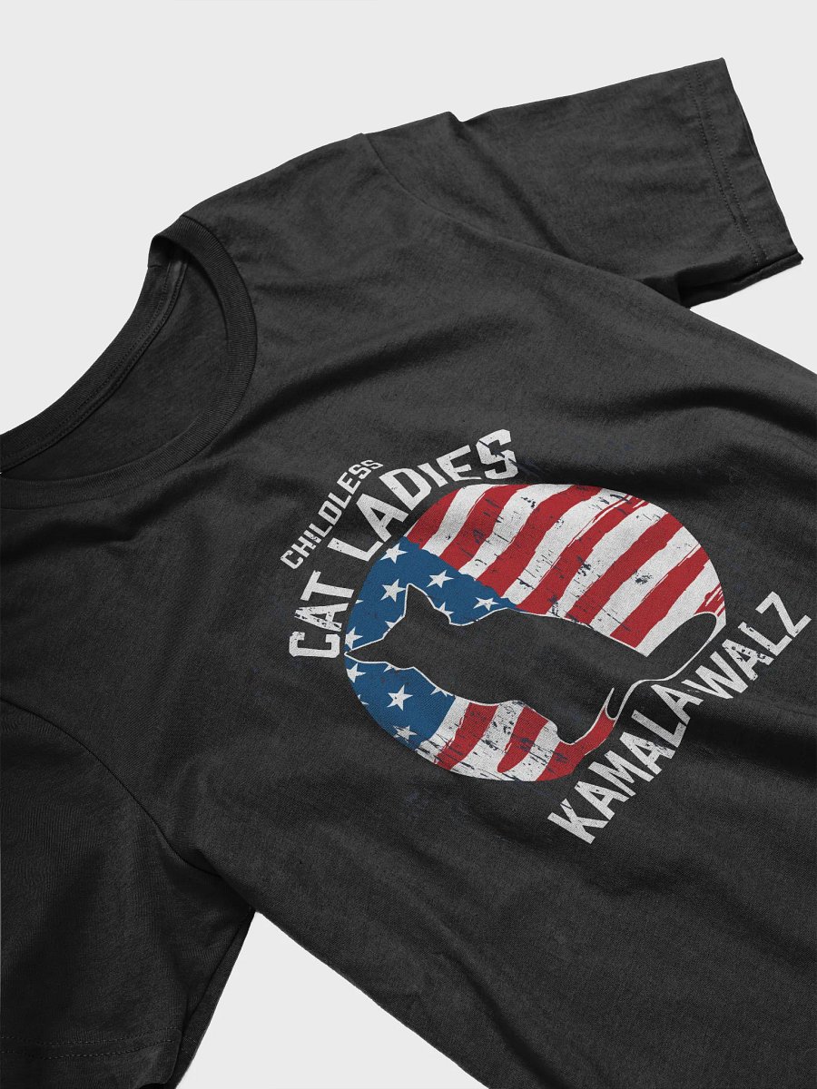 Childless Cat Ladies for Kamala Walz T-Shirt product image (3)