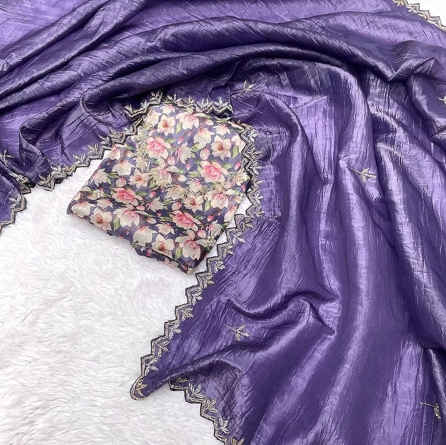 Partywear Gold Crush Silk saree with beautiful boutique product image (5)