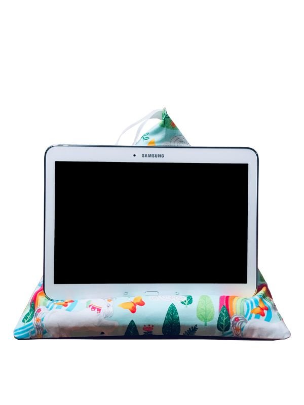 Unicorns On Green Background Fabric Print product image (5)