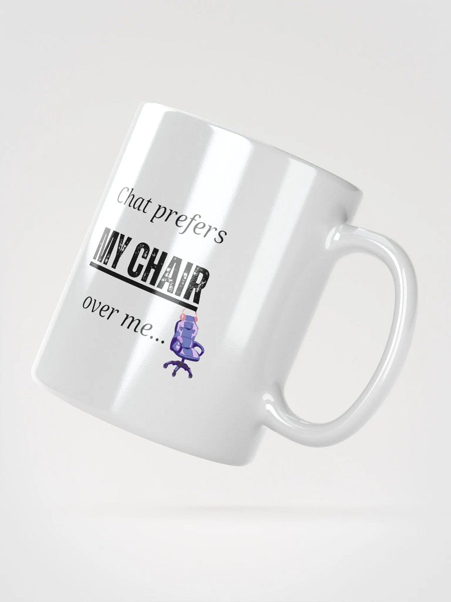 'Chat prefers my chair over me' - Mug product image (2)
